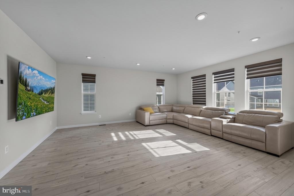 1128 Miller Farm Drive - Photo 4