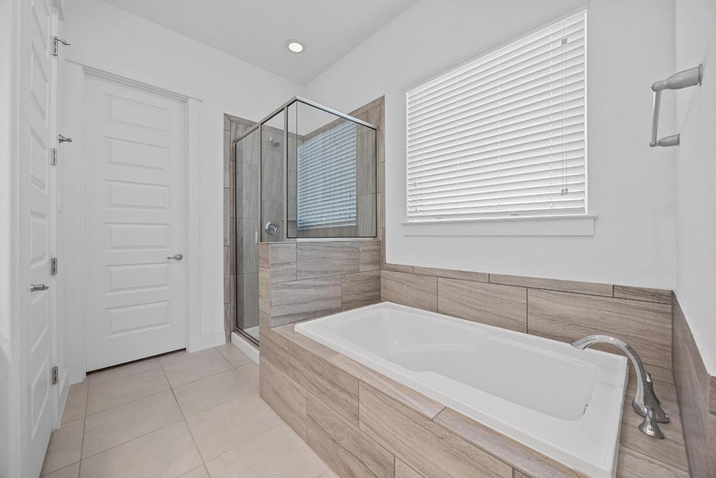 13701 Ronald Reagan Blvd - Photo 8