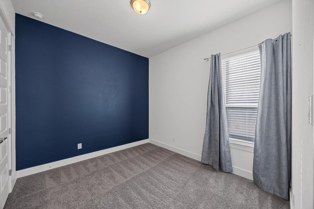 13701 Ronald Reagan Blvd - Photo 12