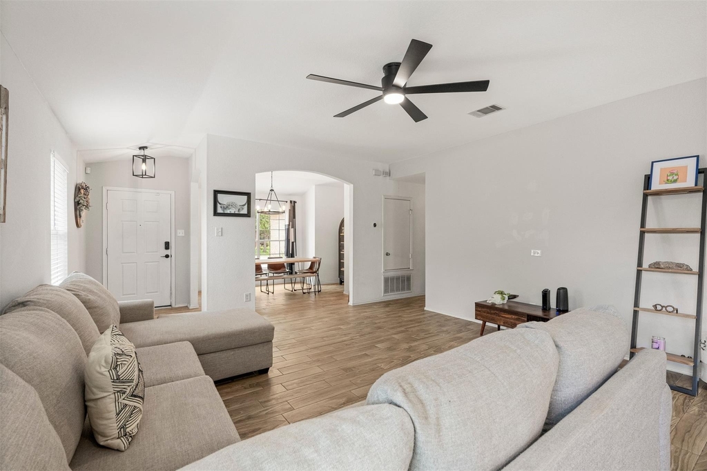 340 Feathergrass Dr - Photo 4