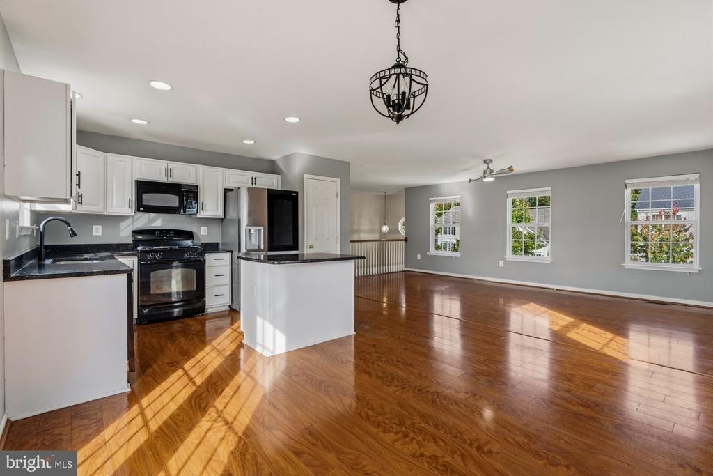 3417 Amberton Court - Photo 10