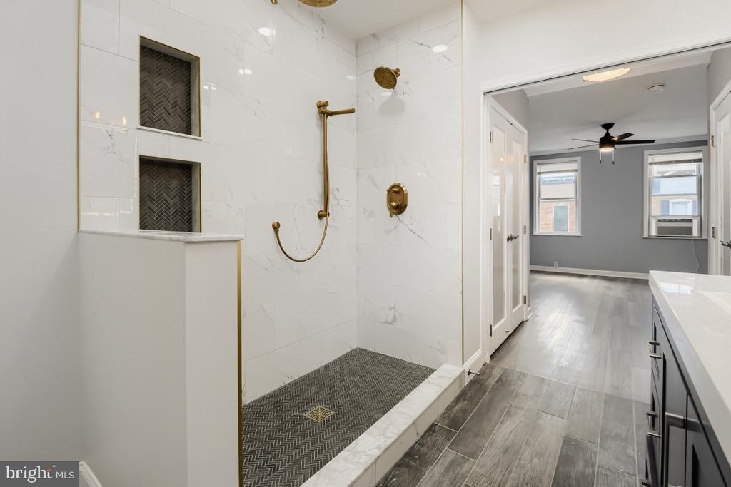 715 S Curley Street - Photo 10