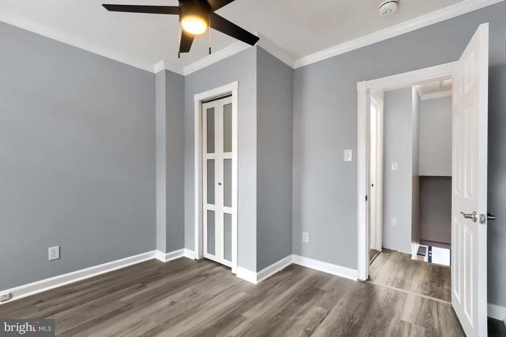 715 S Curley Street - Photo 17