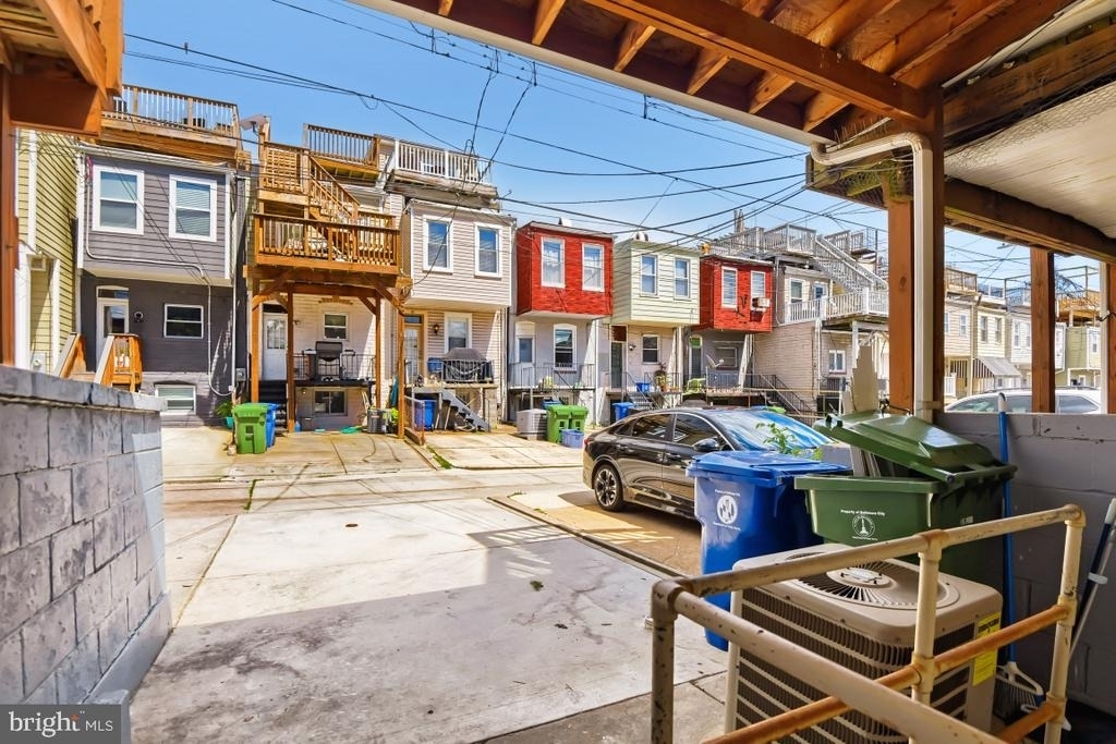 715 S Curley Street - Photo 8