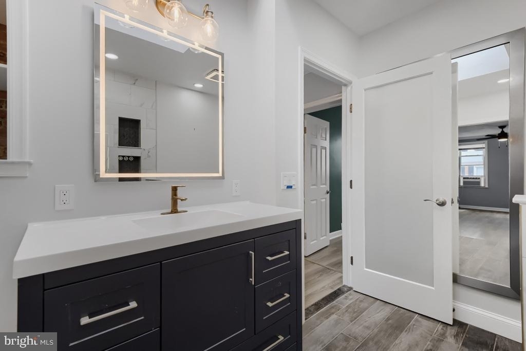 715 S Curley Street - Photo 11