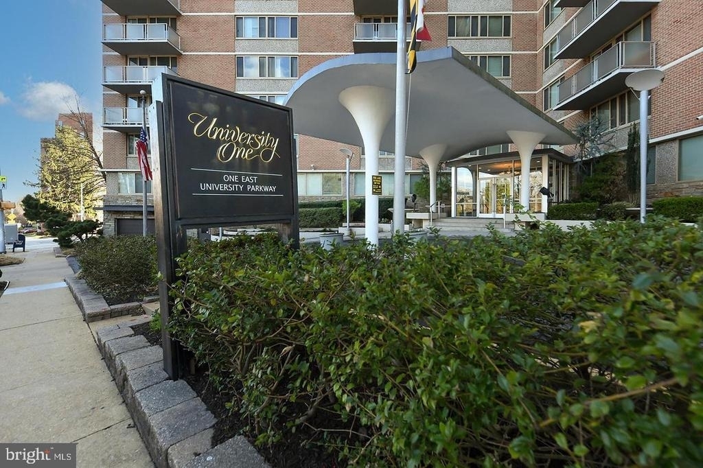 1 E University Parkway - Photo 1