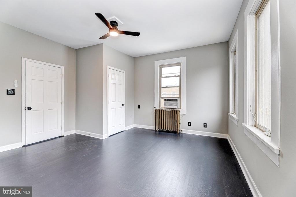 3301 Foster Avenue - Photo 11