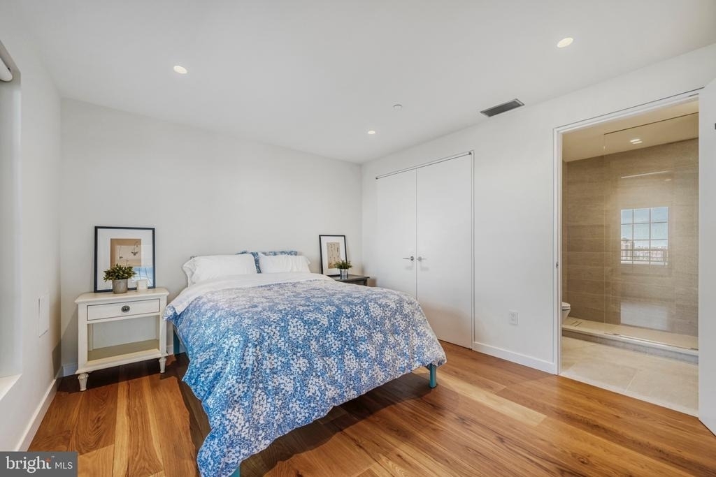 1200 Steuart Street - Photo 27