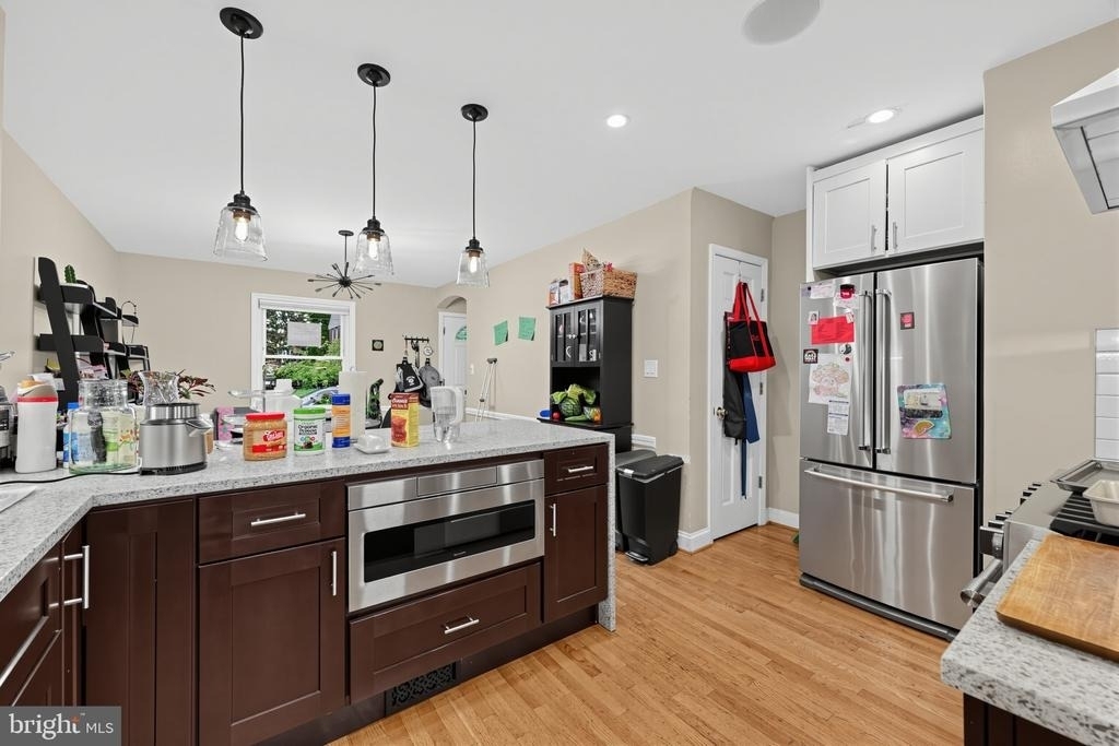 1671 Webster Street Ne - Photo 4
