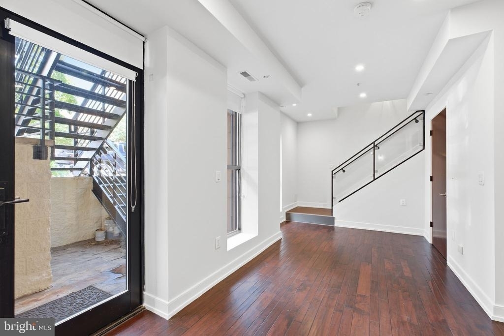 1931 12th Street Nw - Photo 4