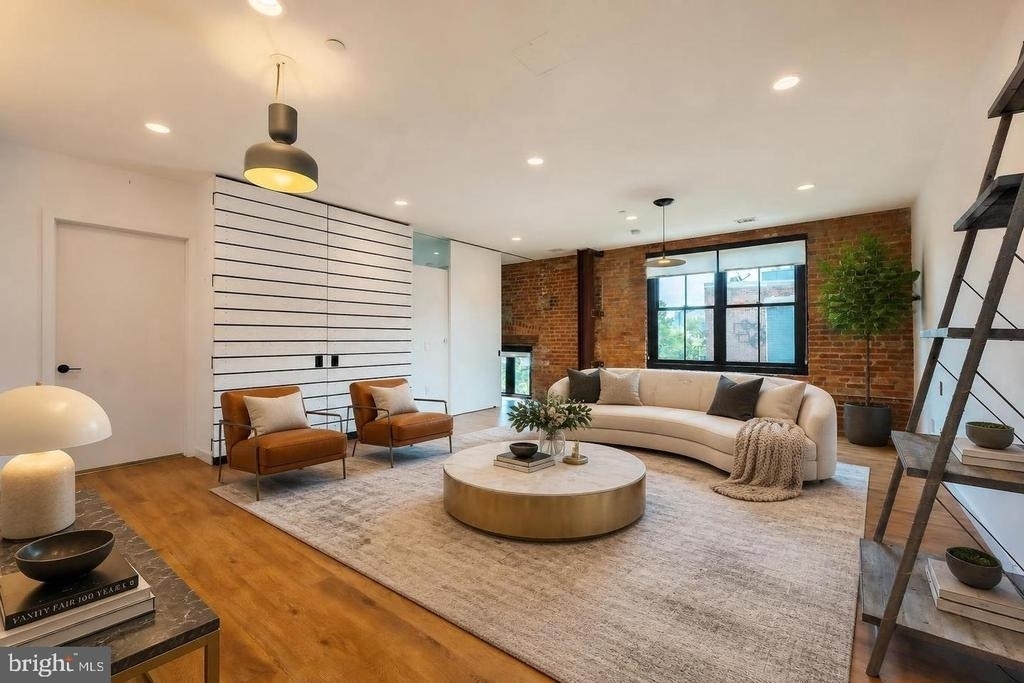 57 N Street Nw - Photo 2