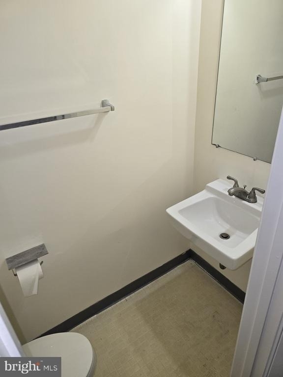 706 10th Street Ne - Photo 9