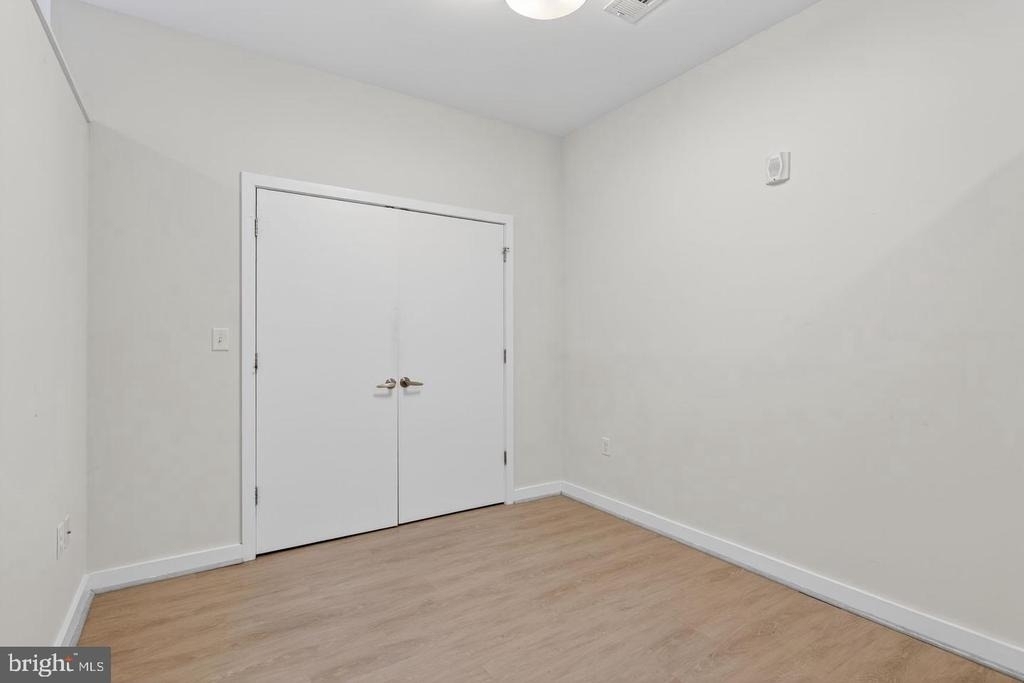 3825 Georgia Avenue Nw - Photo 10