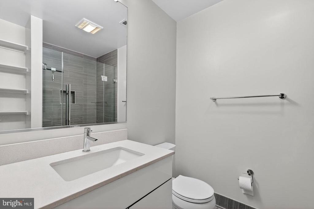 3825 Georgia Avenue Nw - Photo 12
