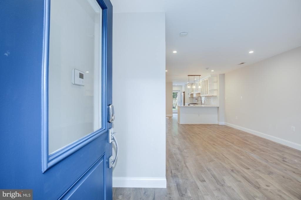 435 Ridge Street Nw - Photo 3