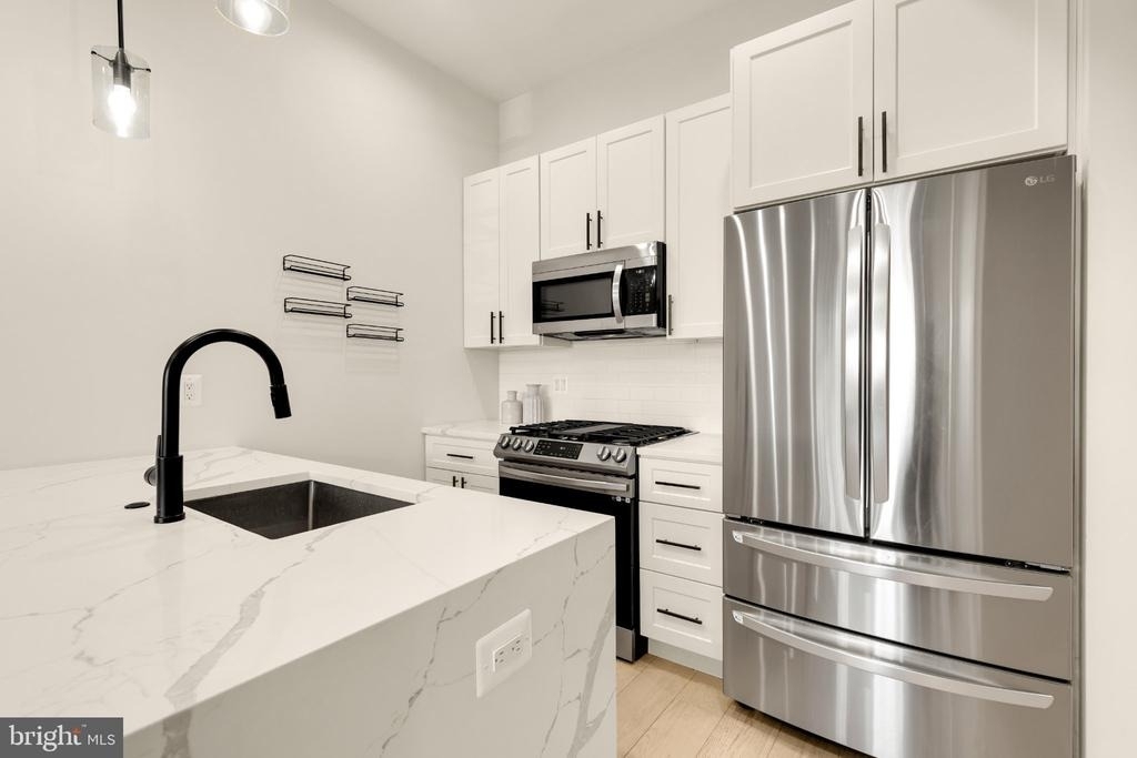 5507 7th Street Nw - Photo 8