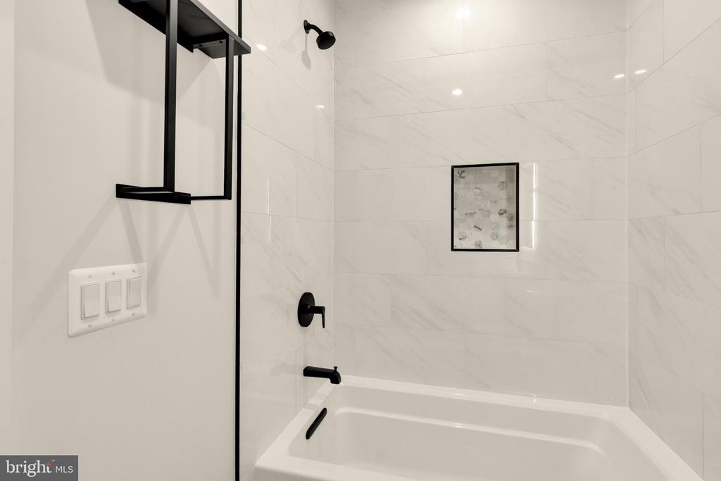 5507 7th Street Nw - Photo 28