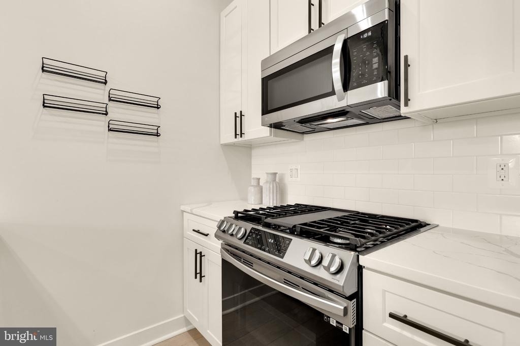 5507 7th Street Nw - Photo 11