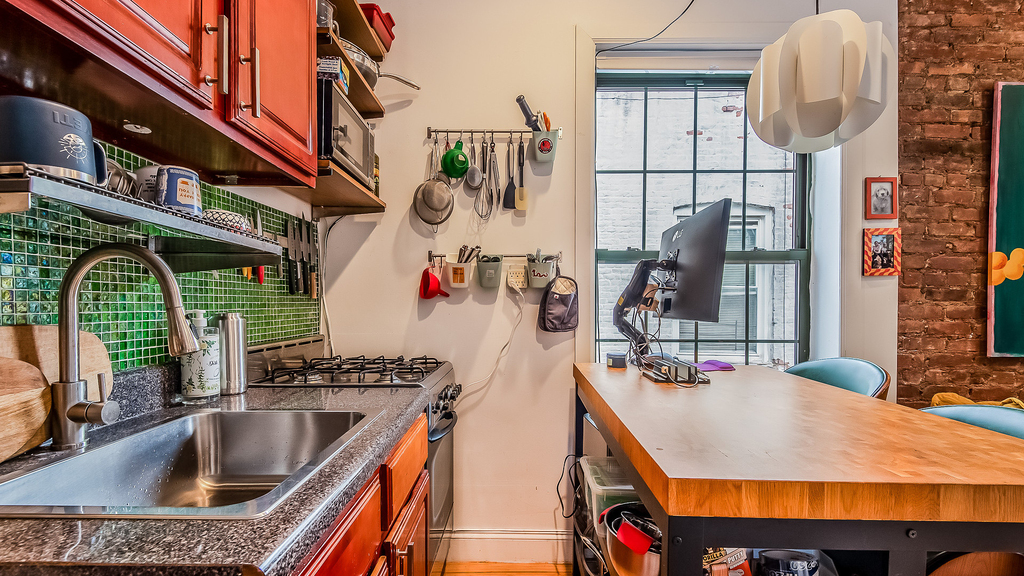 552 Lincoln Pl - Photo 8