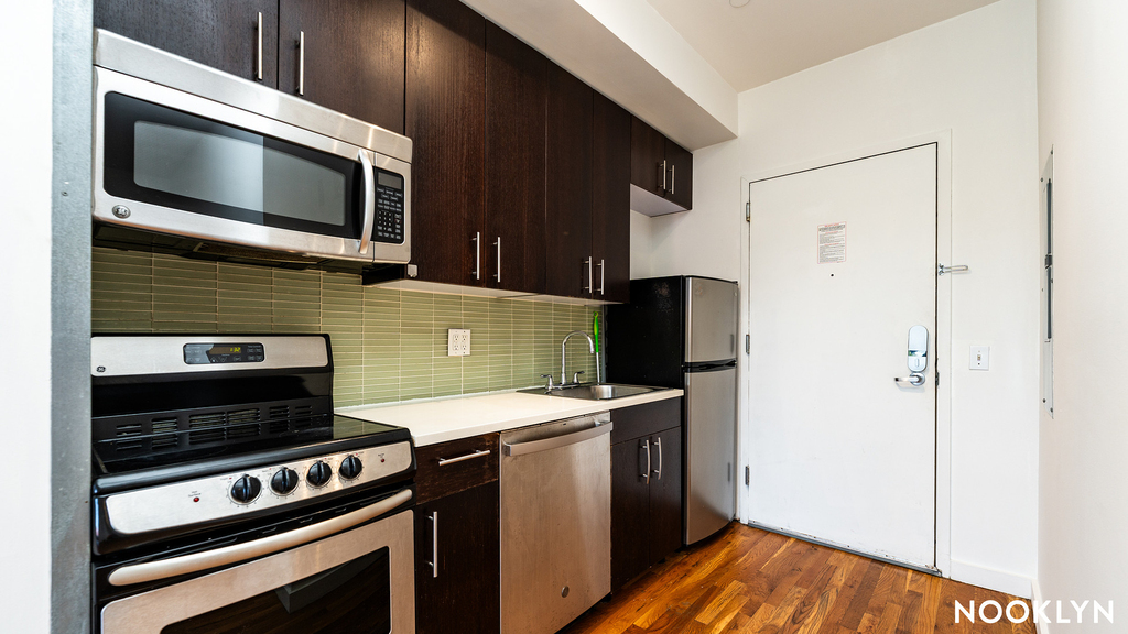 184 Noll St - Photo 13