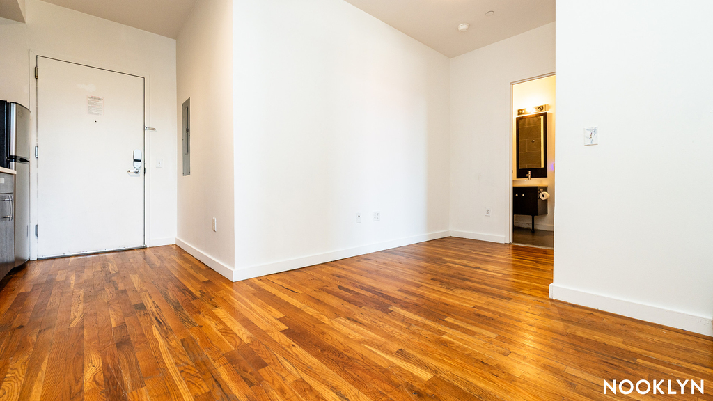 184 Noll St - Photo 8