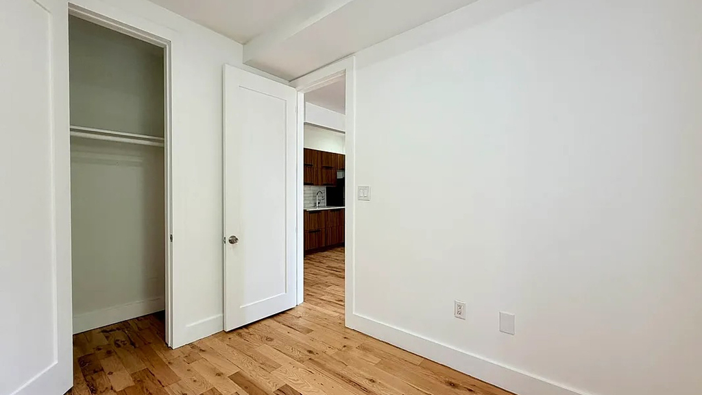 22 Patchen Ave - Photo 1