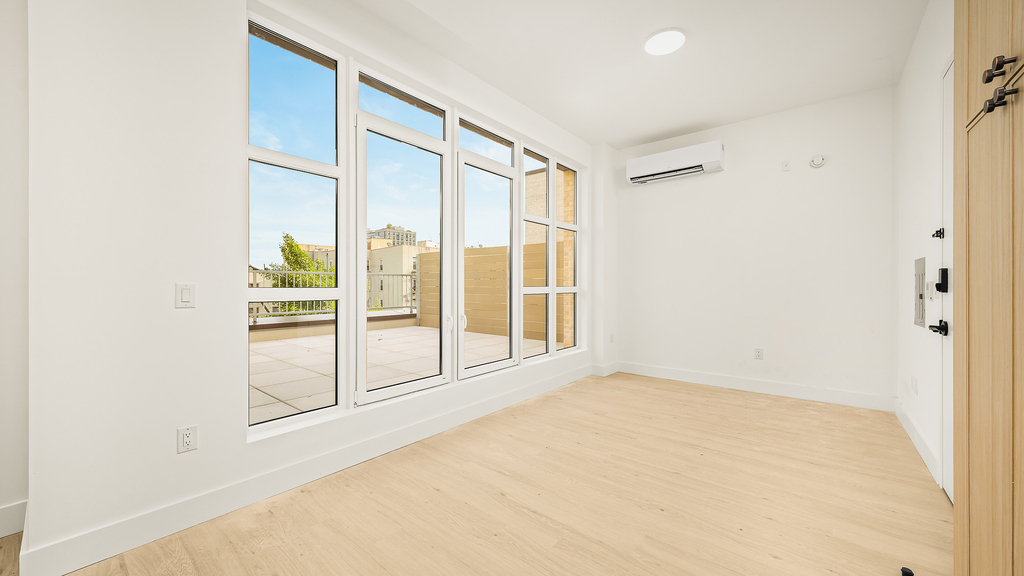 733 Lincoln Pl - Photo 8