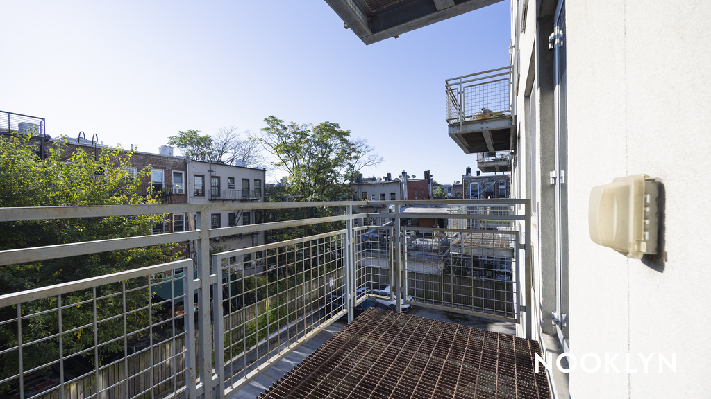 286 Stanhope St - Photo 7