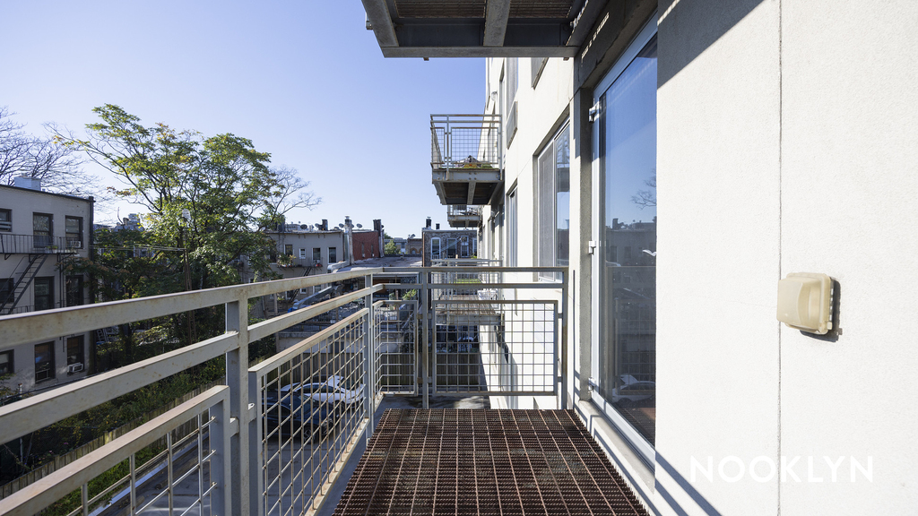 286 Stanhope St - Photo 6