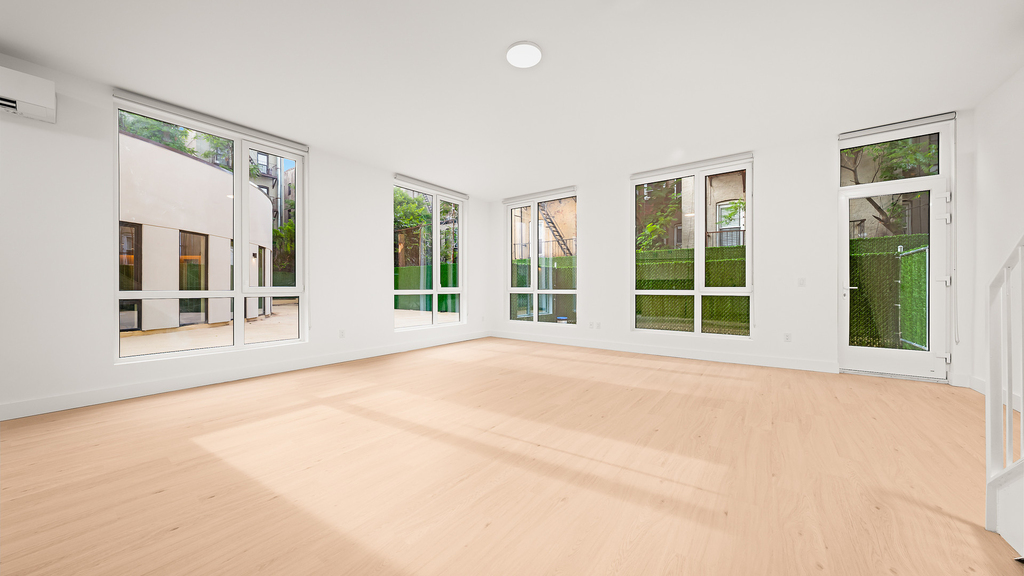 733 Lincoln Pl - Photo 4