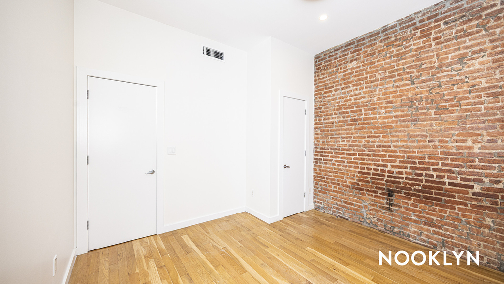 417 Suydam St - Photo 6