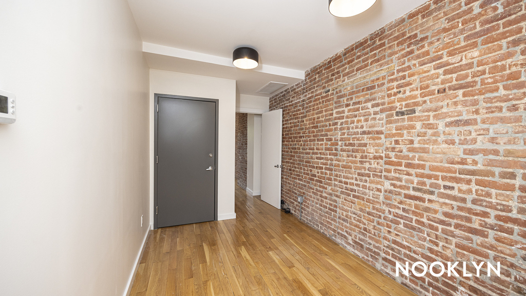 417 Suydam St - Photo 11