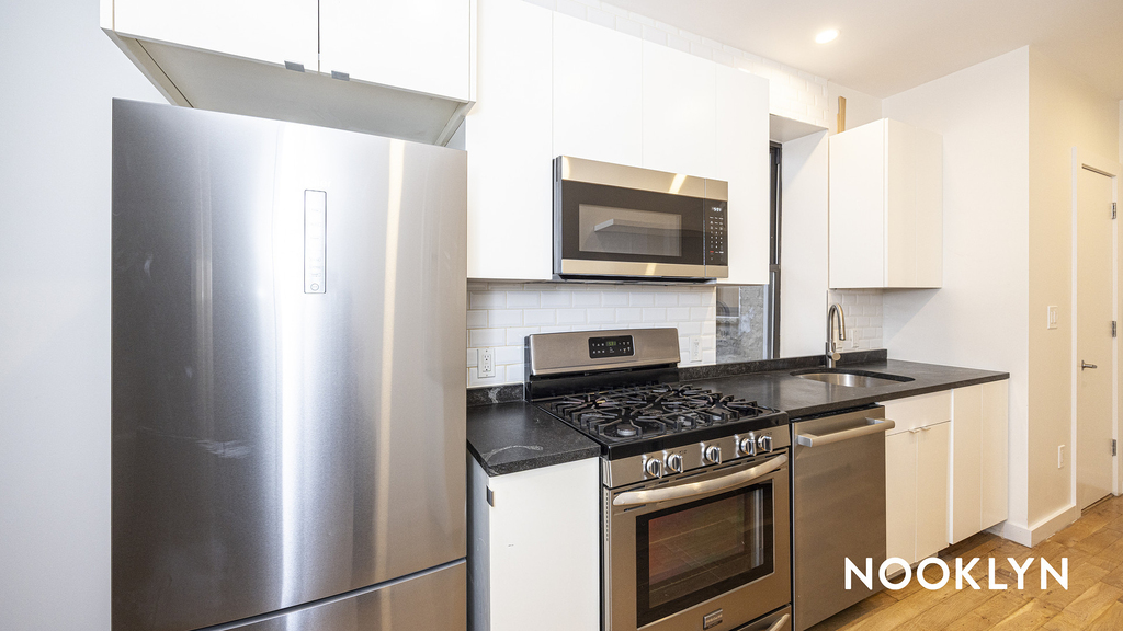 417 Suydam St - Photo 10