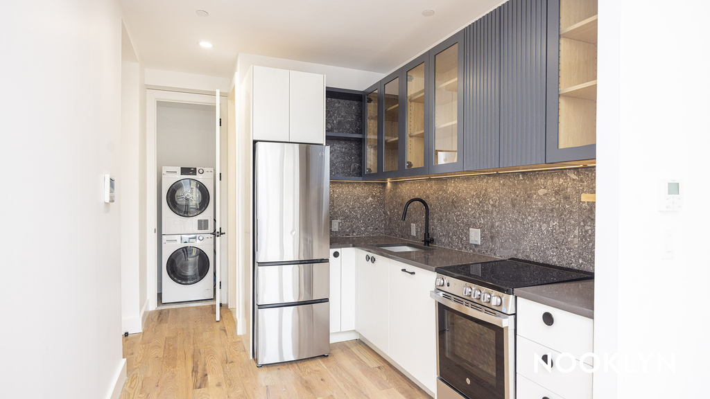 228 N 7th St - Photo 6