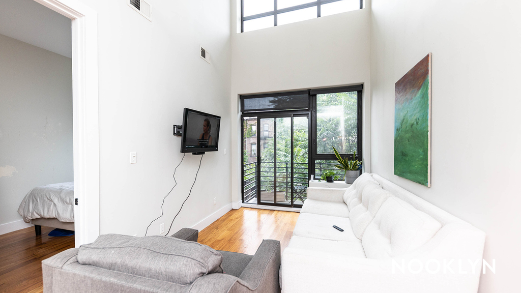 337 Herkimer St - Photo 3