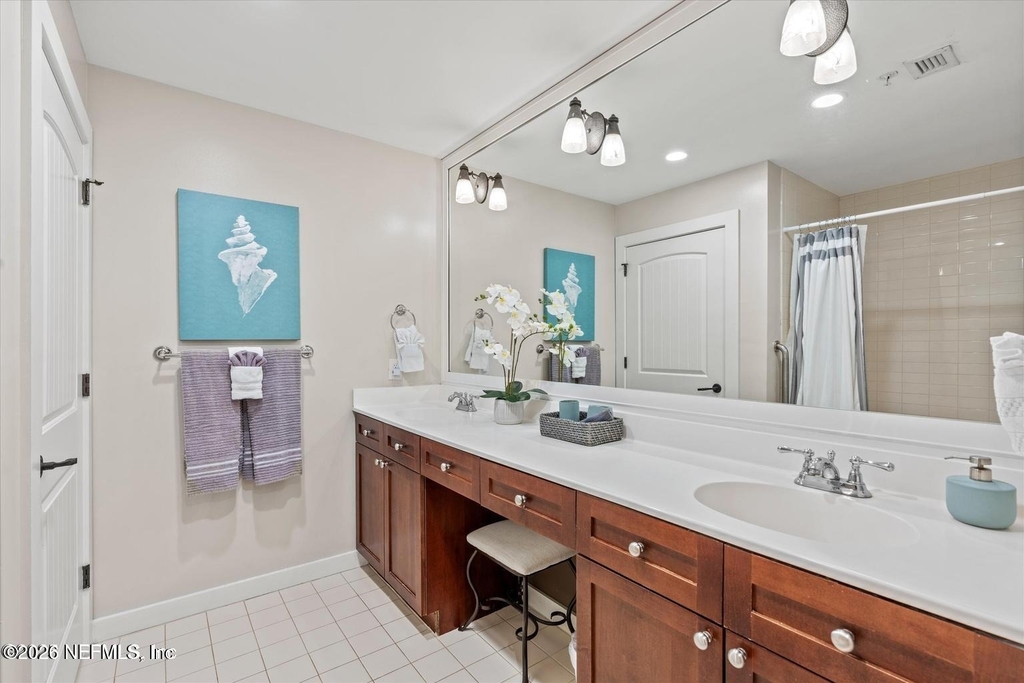 945 Registry Boulevard - Photo 8