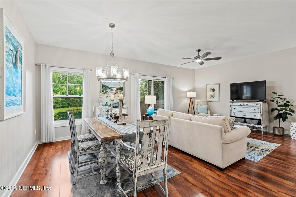 945 Registry Boulevard - Photo 3