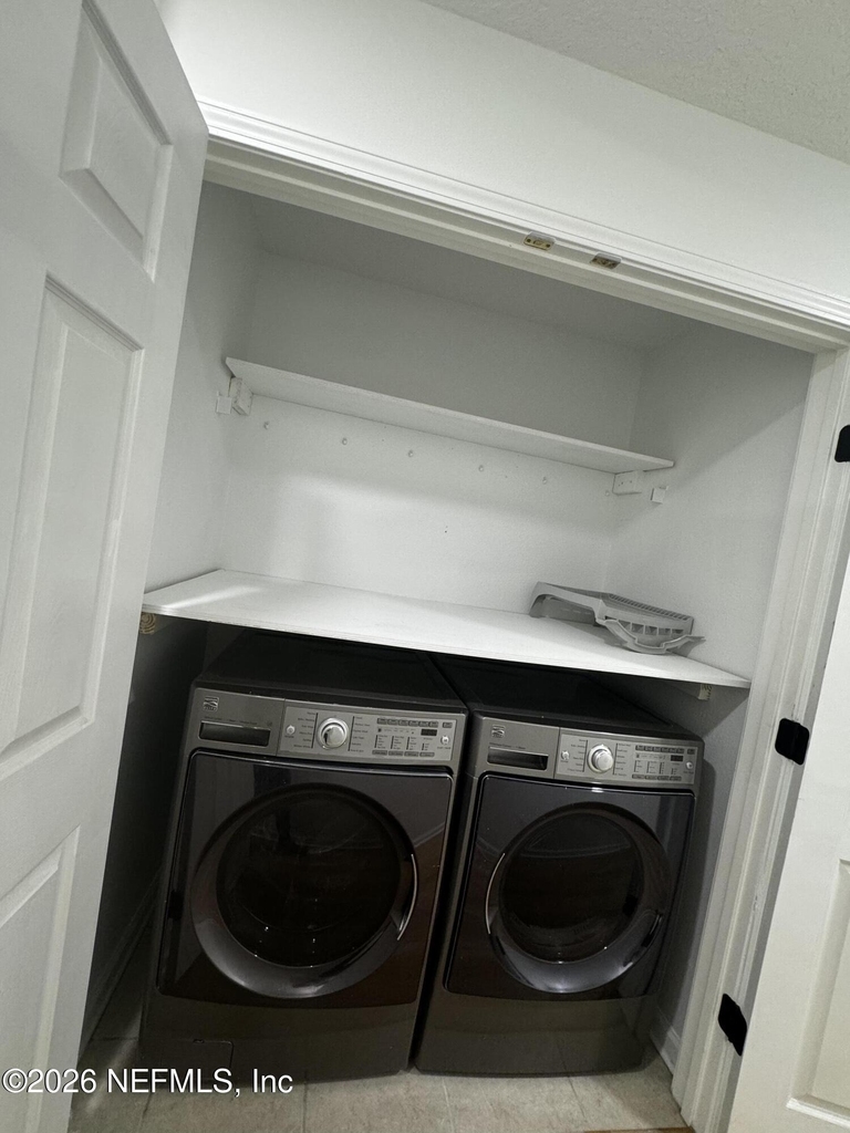 807 Black Cherry Drive S - Photo 3