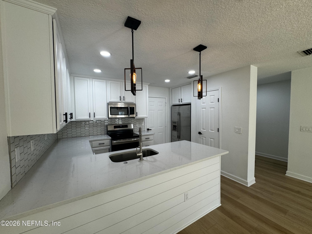 807 Black Cherry Drive S - Photo 13