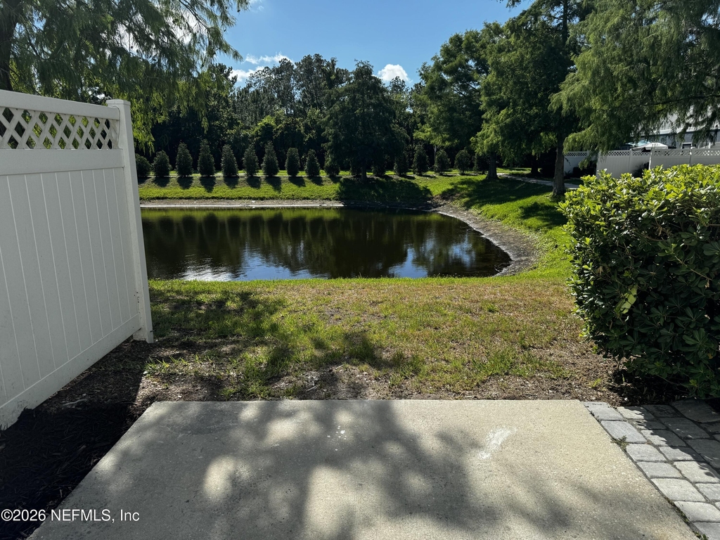 807 Black Cherry Drive S - Photo 14