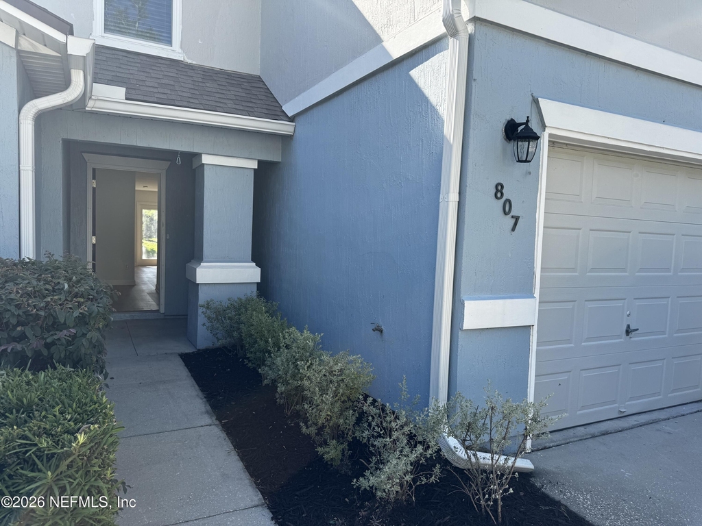 807 Black Cherry Drive S - Photo 0