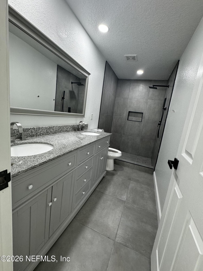 807 Black Cherry Drive S - Photo 4