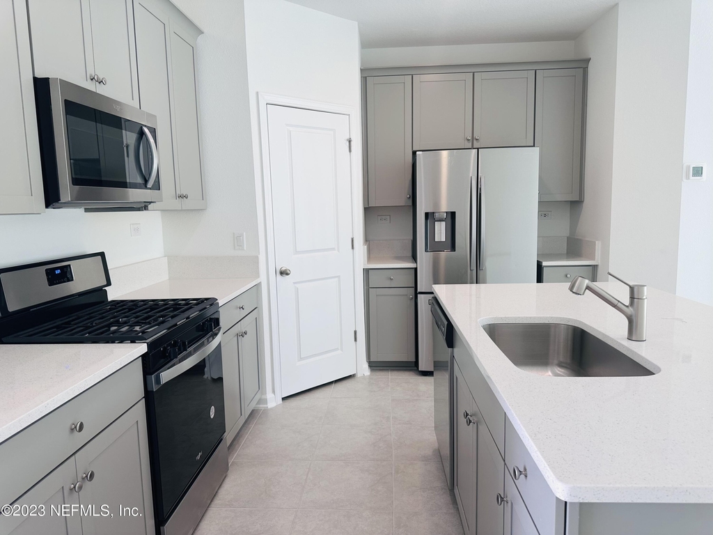 51 Fieldfare Lane - Photo 2