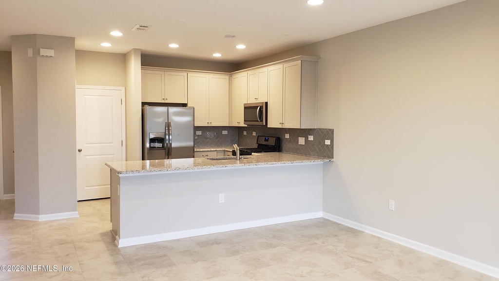 501 Pine Bluff Drive - Photo 3