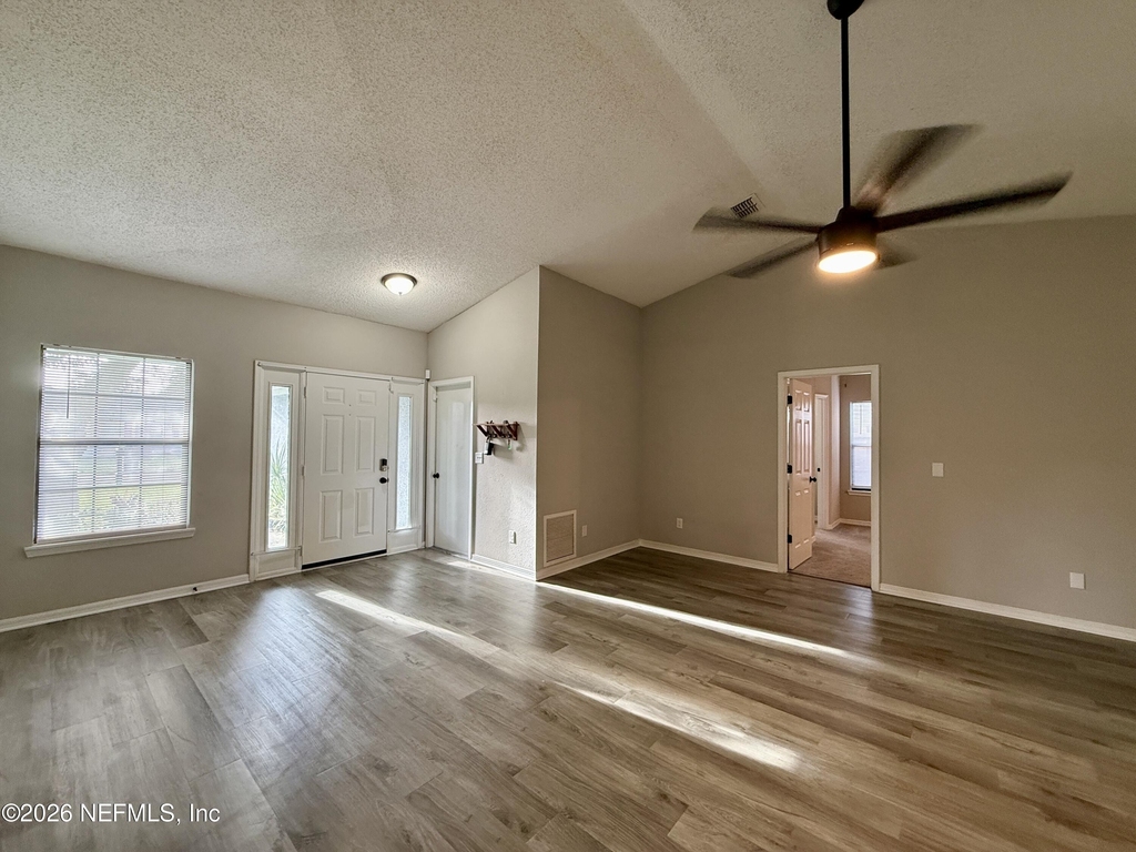 9115 Margolyn Court - Photo 7