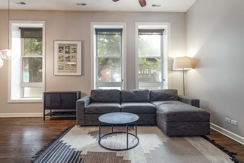 1344 N North Park Avenue - Photo 2