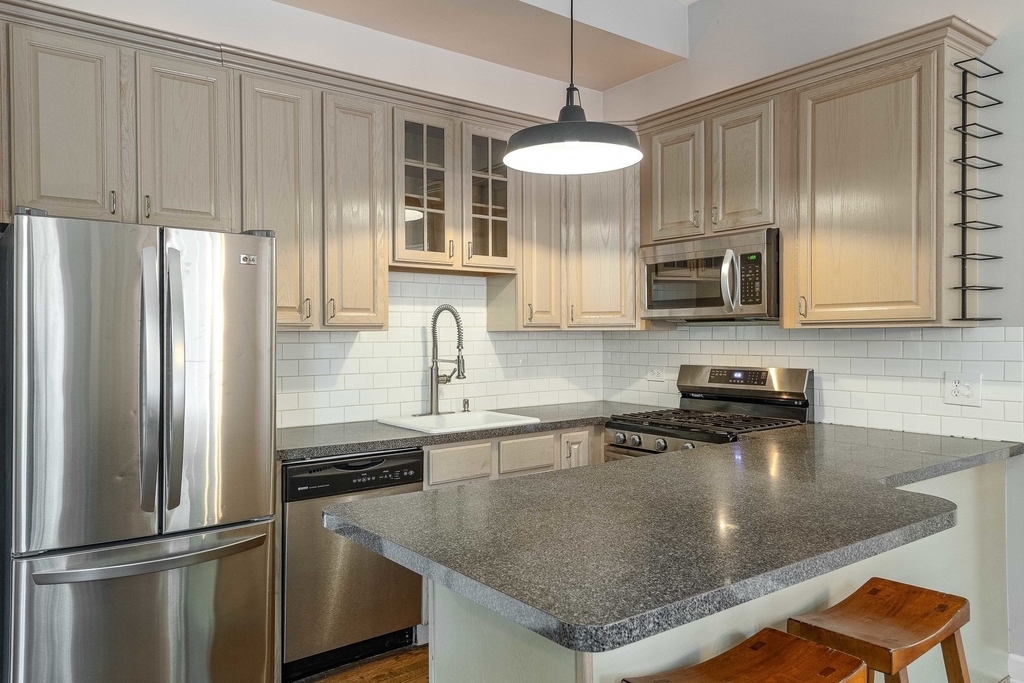 1344 N North Park Avenue - Photo 8
