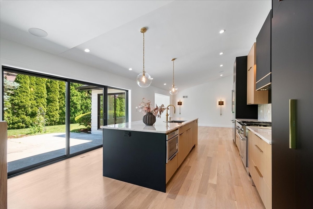 6600 N Kenton Avenue - Photo 19