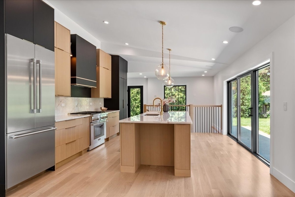 6600 N Kenton Avenue - Photo 16