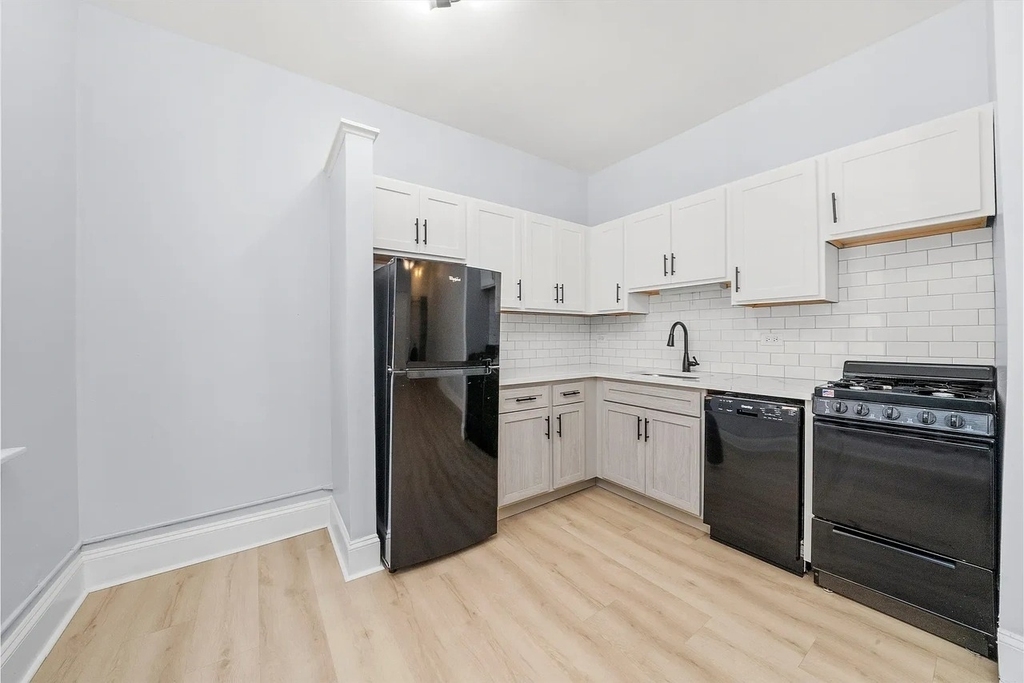 5135 S Blackstone Avenue - Photo 4